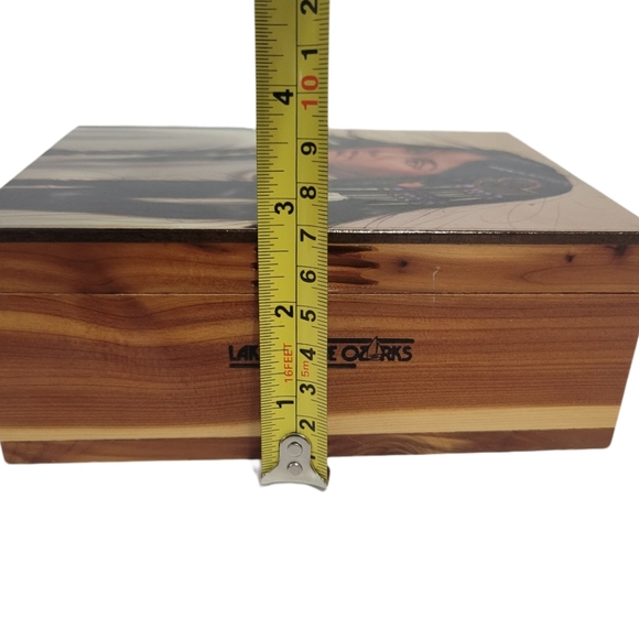 Vintage Southwest Native American Woman Wooden Box/ Jewelry Box/ Storage Box - Picture 10 of 10